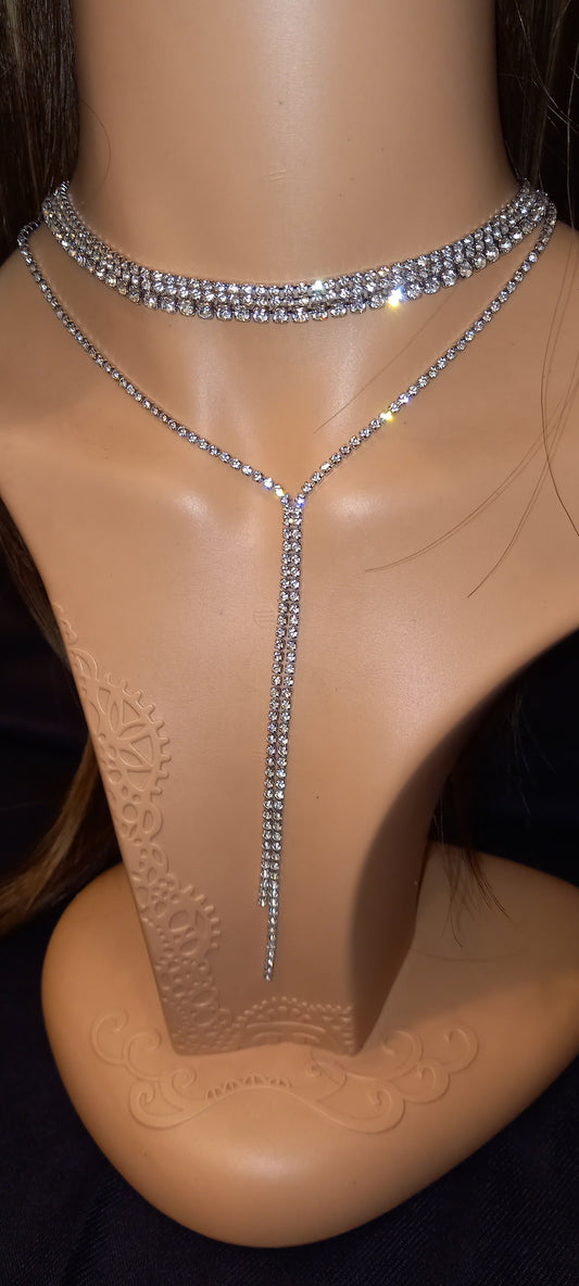 Collana choker doppia con strass argento e pendenti di cristalli