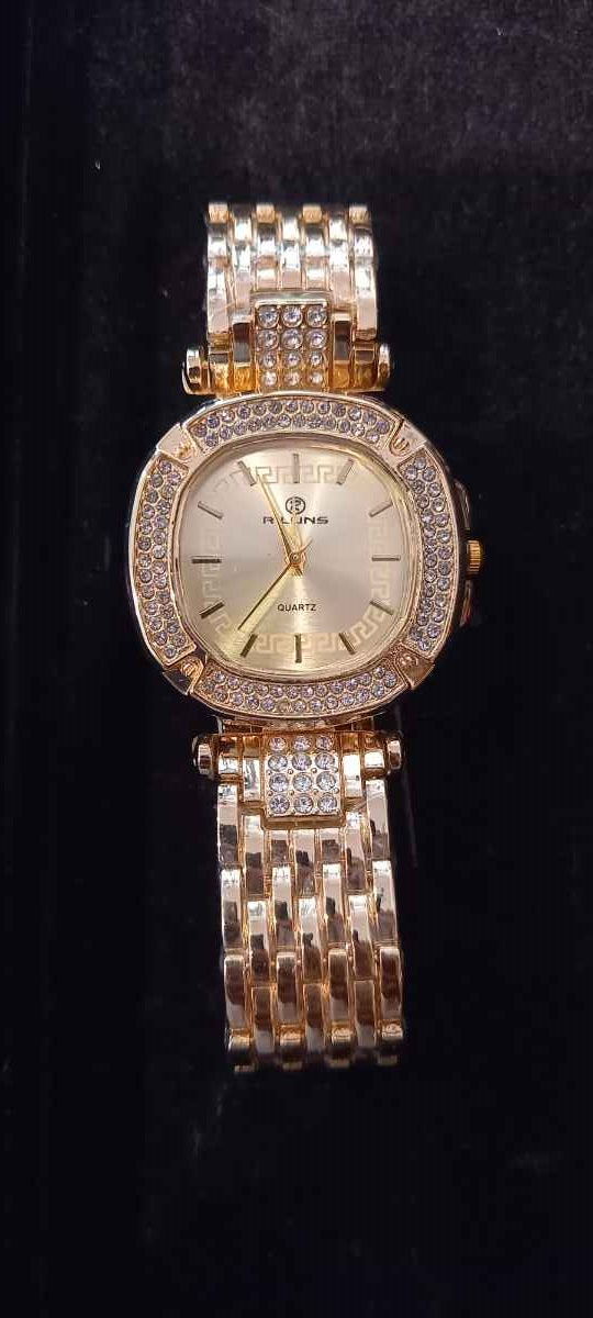 Orologio donna stile 3 – quadrante squadrato con strass oro